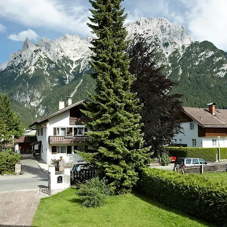 Apart Otel Haus Schweigart 3*