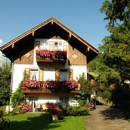 Hotel apartamentowy Haus Schweigart